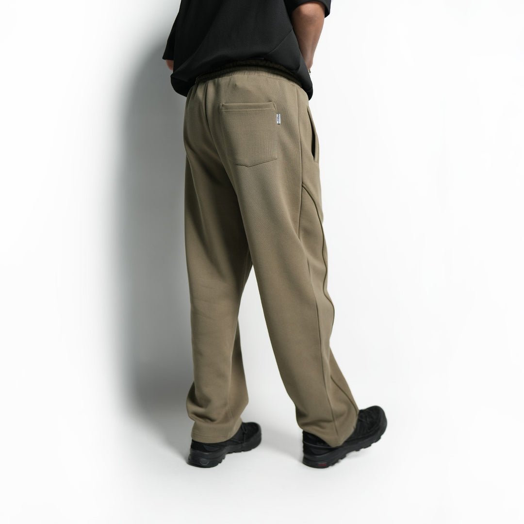 High Cultured Sonic Straight Sweatpants - 155