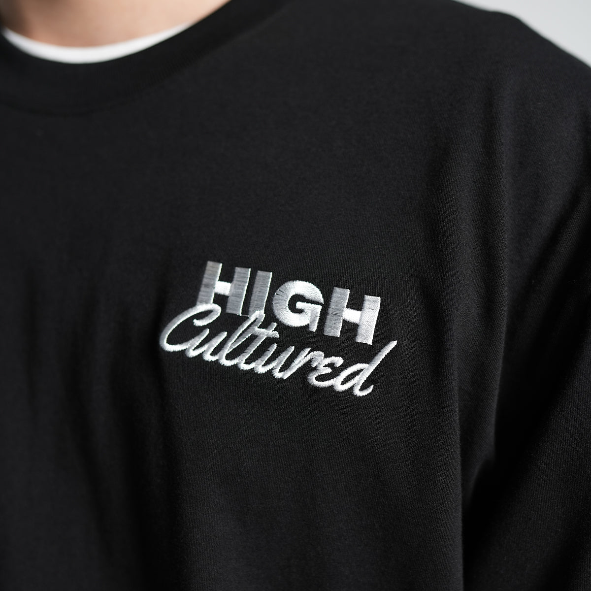 Embroidered Chest Logo Tee - 928